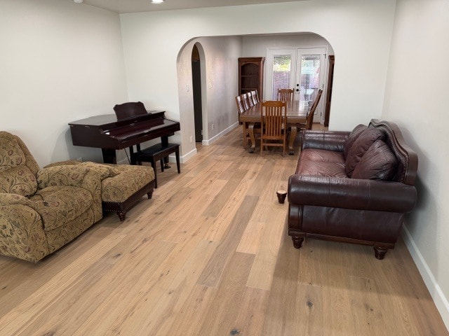 Building Photo - 545 S Valley View Dr