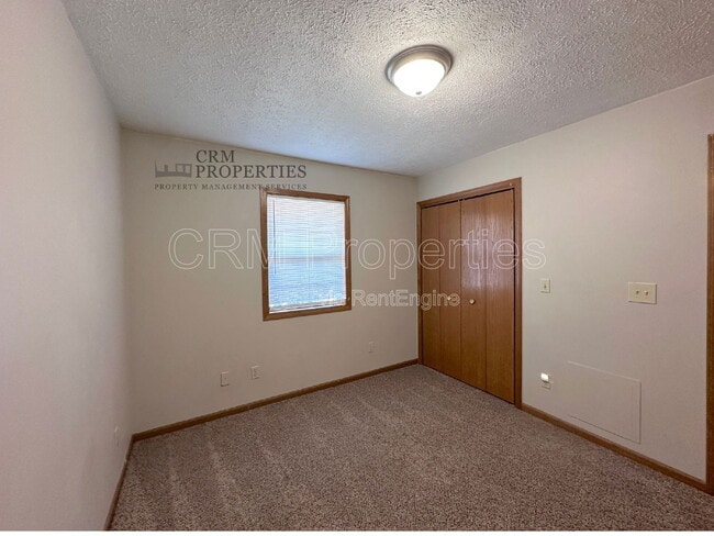 Building Photo - 1326 S Waugh St