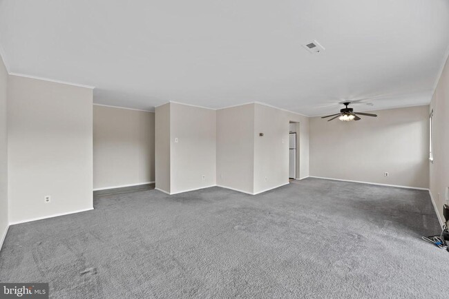 Building Photo - 10118 Little Pond Pl