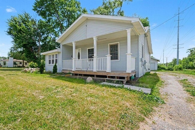 Building Photo - Completely remodeled home located on the north side of South Bend