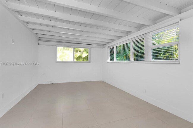 Building Photo - 5990 SW 86th St