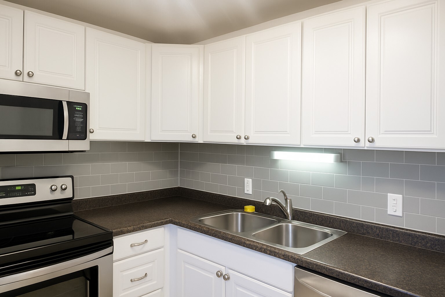 Kitchen - 950 E Rue de la Banque St