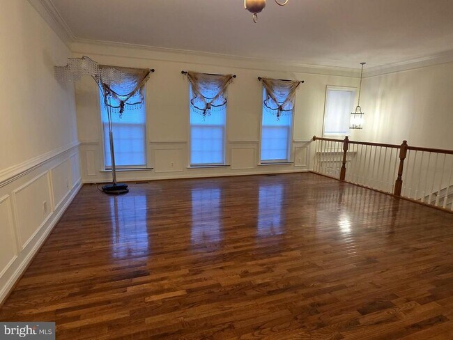 Building Photo - 43855 Chadwick Terrace