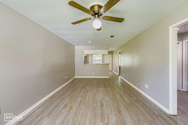 Building Photo - 1611 Hazelwood St