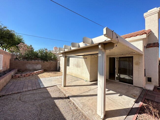 Building Photo - PLATEAU