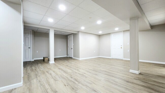 Building Photo - 58 Jackson Ave