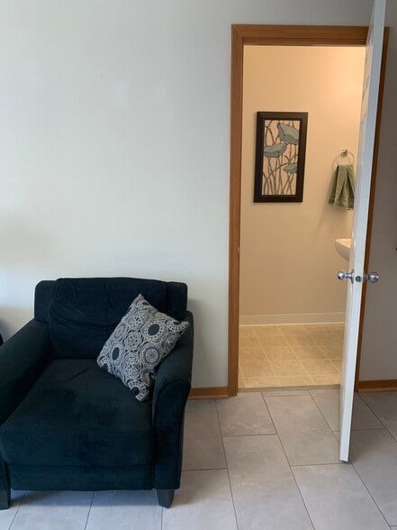 Building Photo - 4618 SE 127th Ave