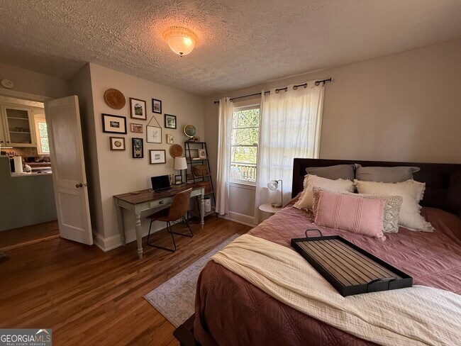 Building Photo - 199 Mimosa Dr