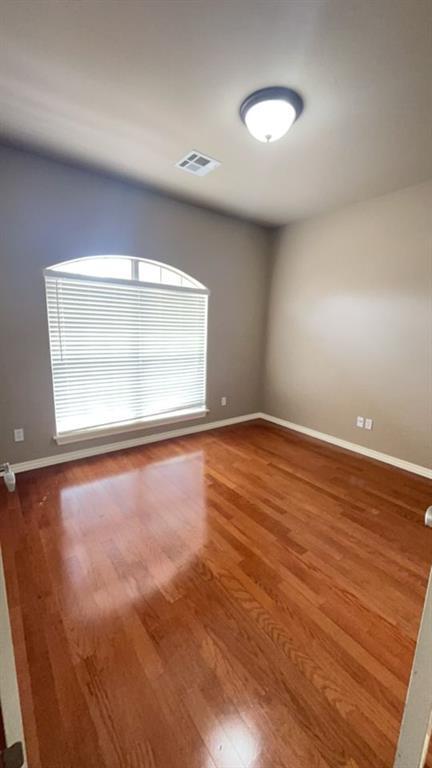 Building Photo - 2217 Pine View Terrace