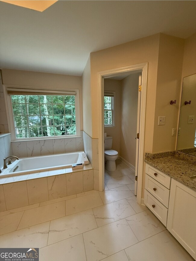 Building Photo - 1202 Loxley Cir