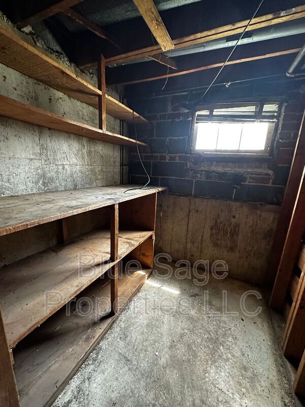 Building Photo - 212 N Wycombe Ave