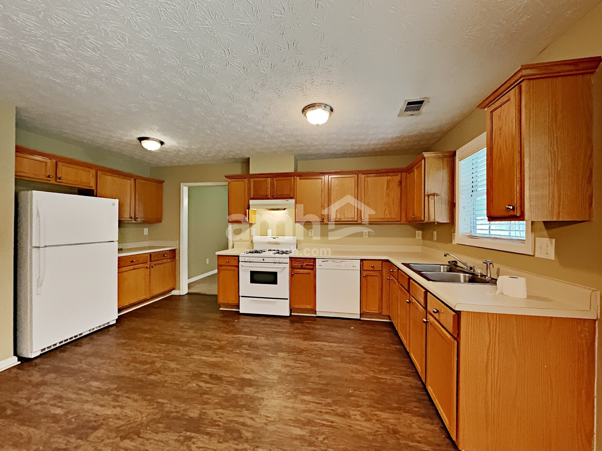 Building Photo - 3442 Kittery Dr