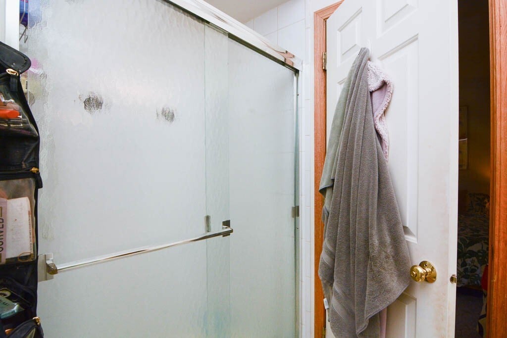 Building Photo - 1332 N Wolcott Ave