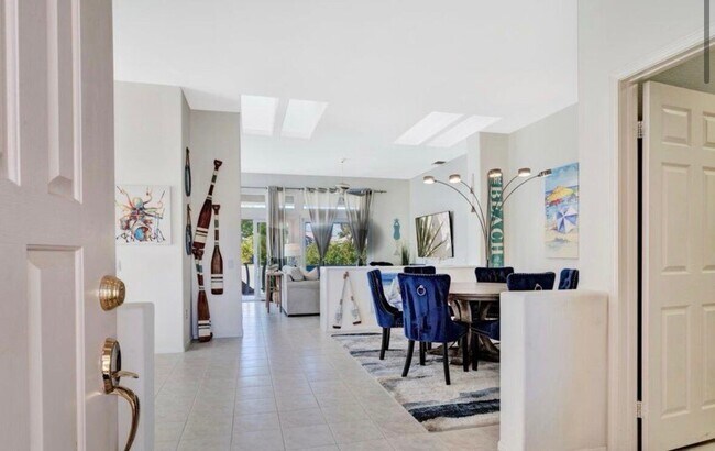 Building Photo - 38635 Orangecrest Rd