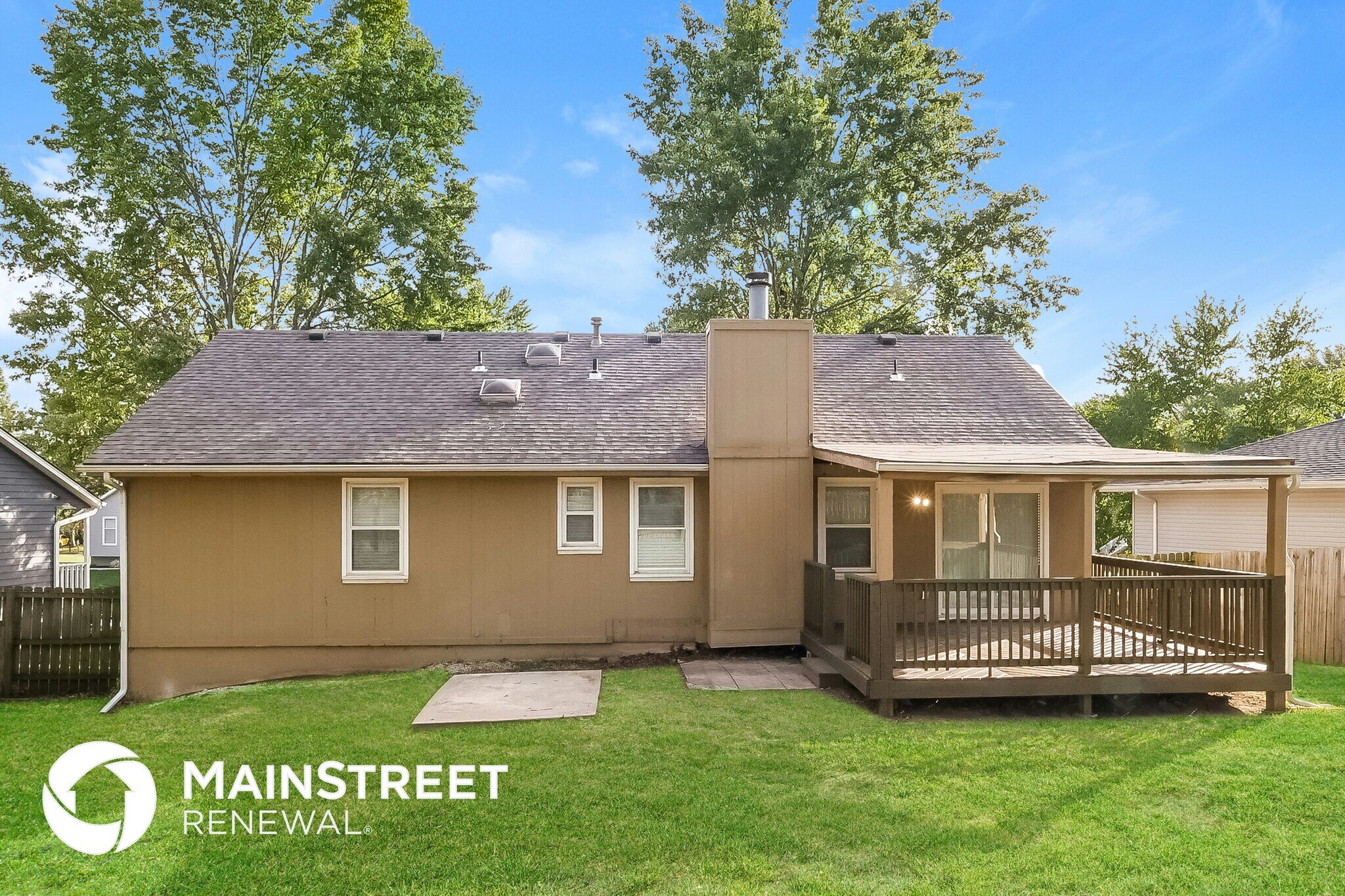 Building Photo - 109 NW Chestnut St