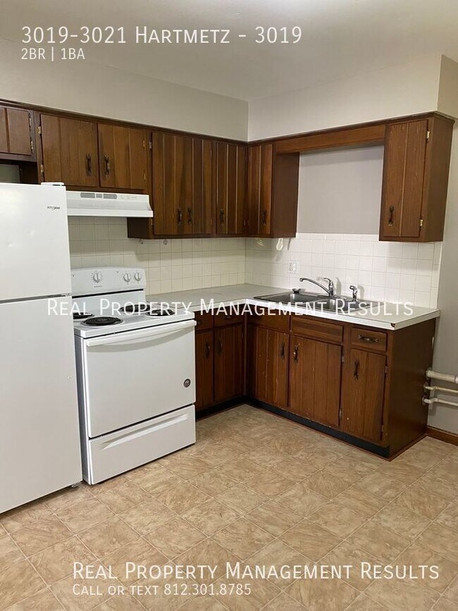 Building Photo - 3019-3021 Hartmetz-3019