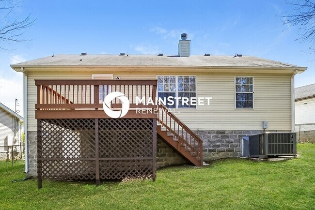 Building Photo - 3 Bedroom Pet-Friendly Home in La Vergne, TN with Main Street Renewal