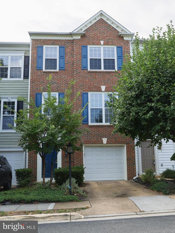 Building Photo - 6324 Locust Tree Ln