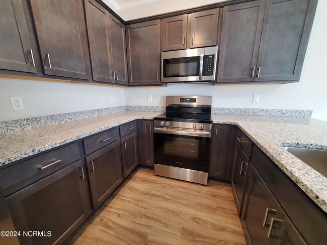 Building Photo - 2124 S Kali Ln