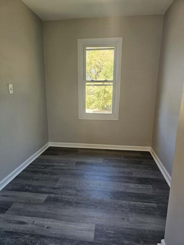 Building Photo - 250 Anderson Ave