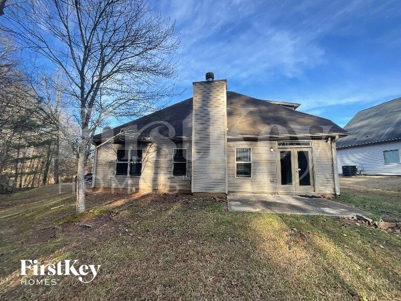 Building Photo - 2432 Wingfield Dr SW