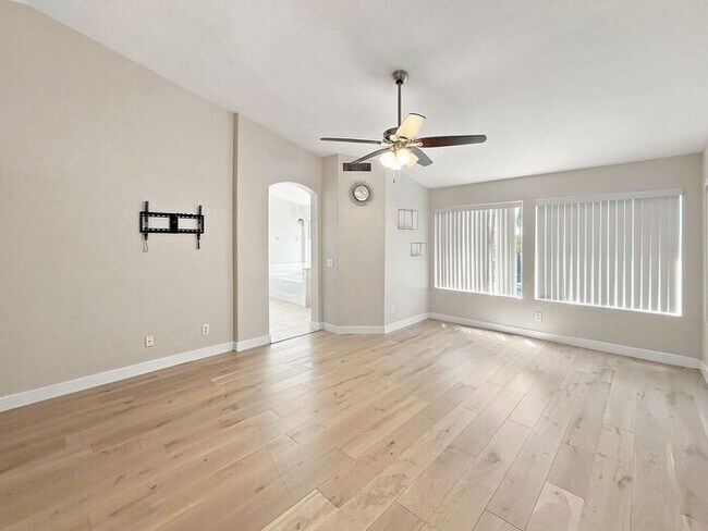 Building Photo - 4 Bedroom Home in the Heart of Ahwatukee for Rent