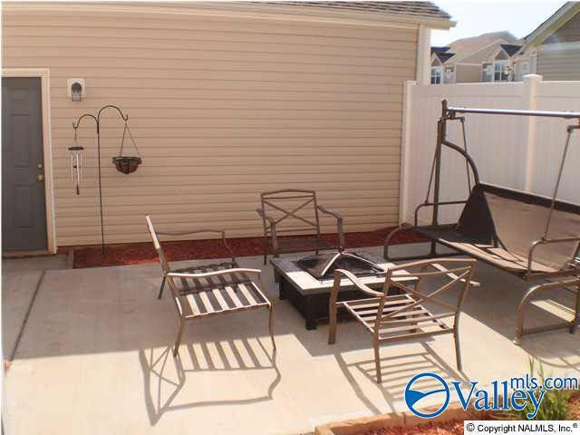 Building Photo - 412 Prom Dr SW