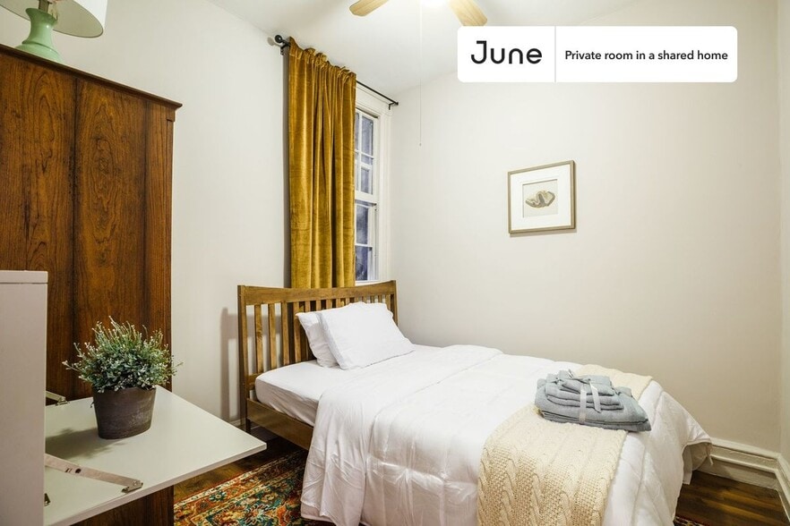 Primary Photo - Room in Shared 5 bed/1 bath home