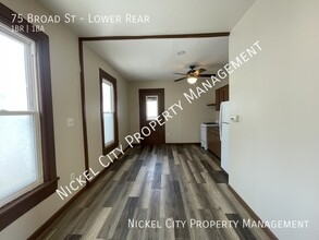 Building Photo - 75 Broad St