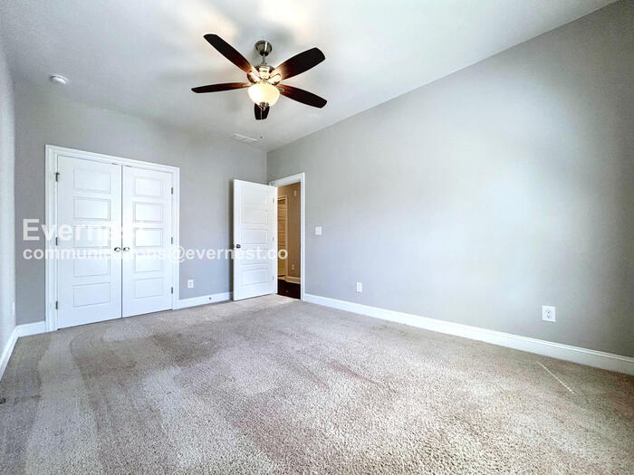 Building Photo - 1763 Stone Hedge Dr