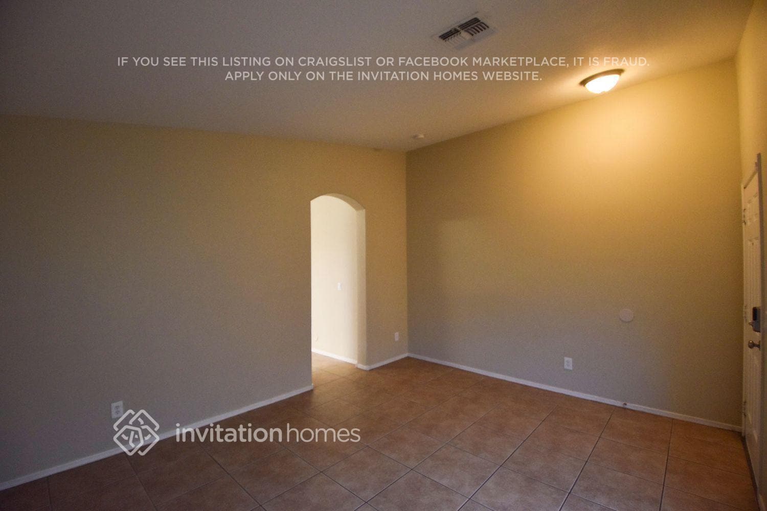 Building Photo - 5409 S 7th Dr