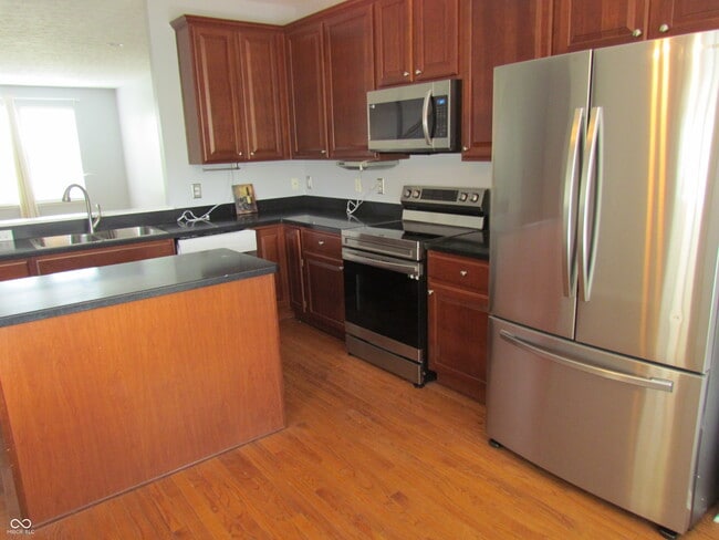 Building Photo - 13888 Willesden Cir