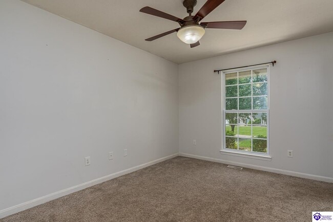 Building Photo - 119 Charlotte Cir
