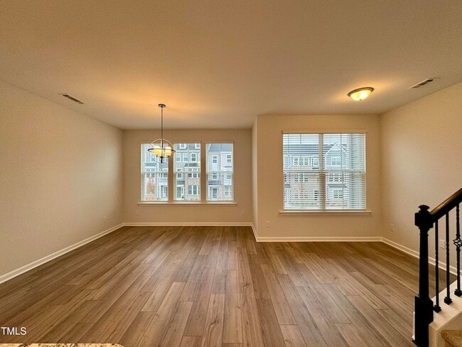 Building Photo - 209 Hickory Plns Rd