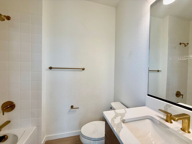 Building Photo - NEW CONSTRUCTION Gorgeous 2 Bedroom in clo...