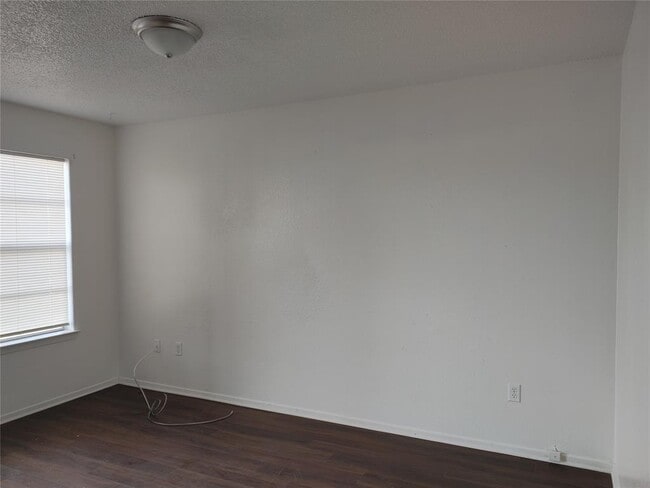 Building Photo - 4222 Bernice St