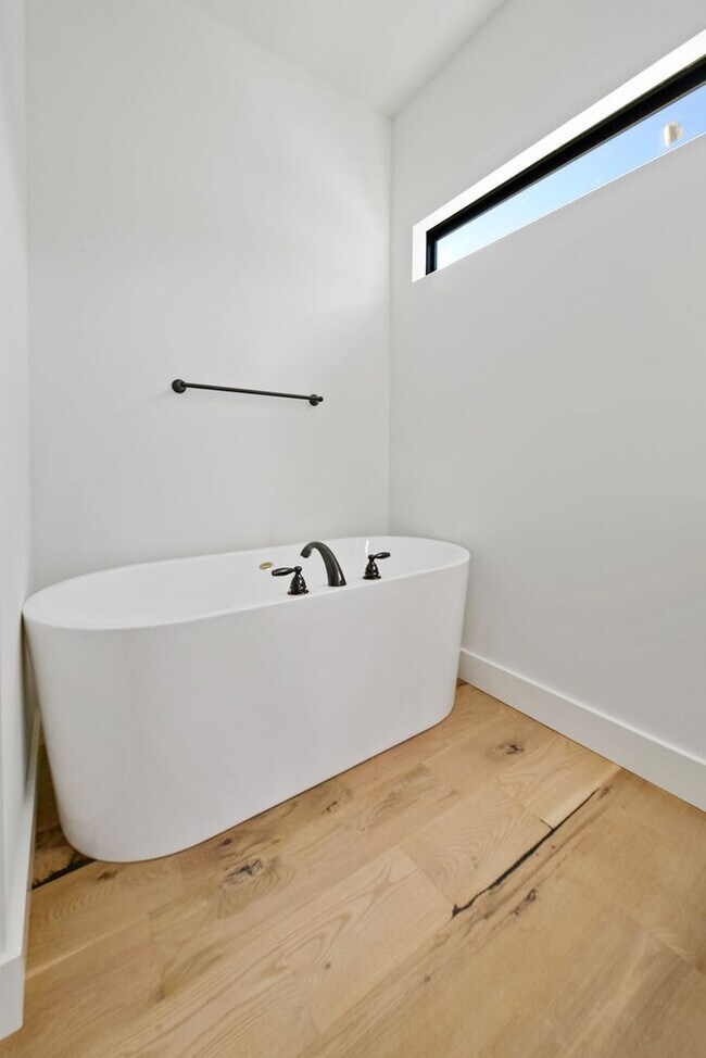 Building Photo - Lot 174