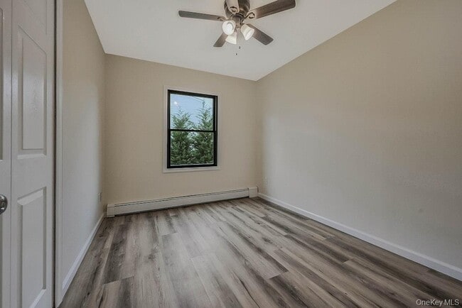 Building Photo - 21 Crater Lake Dr