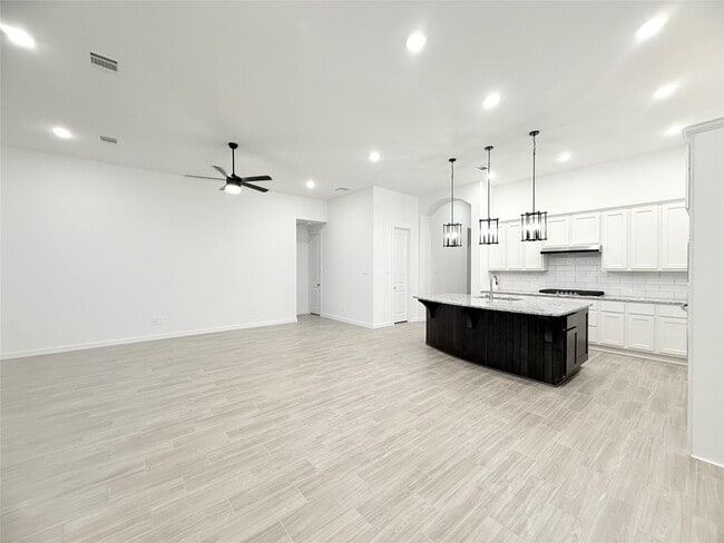 Building Photo - 31207 Firefly Mdw Ct