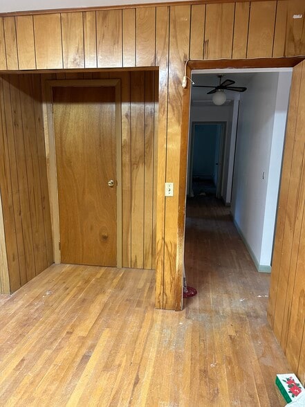 Building Photo - 8244 Lake Street Ext