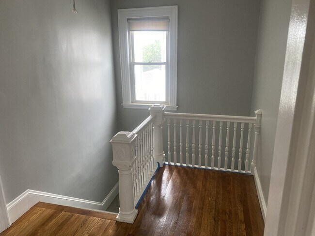 Building Photo - 148 George St