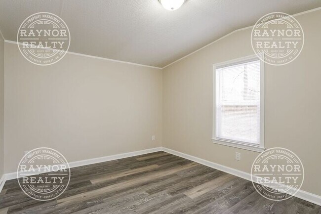 Building Photo - 2009 Moorgate Ct