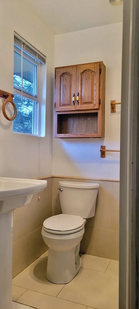 Building Photo - Amazing Country Home 4 bed, 2 bath with Ga...
