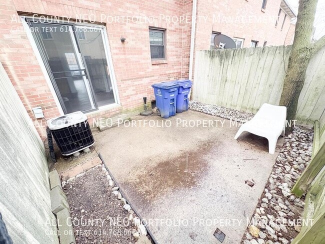 Building Photo - 6477 Brookedge Ct