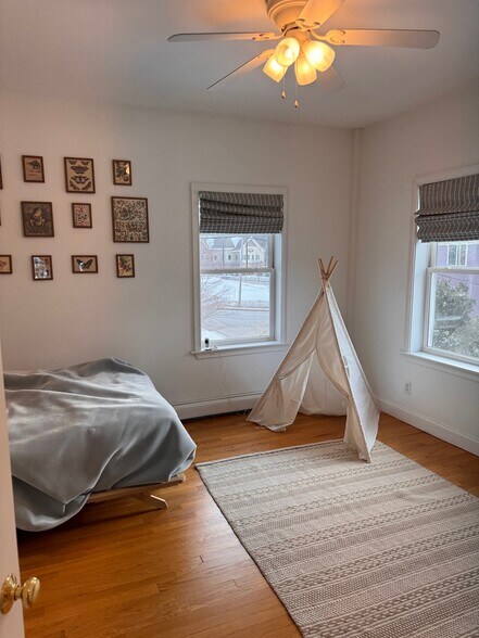 Building Photo - 4 Stimson St