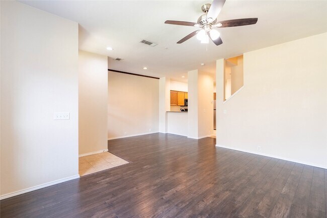 Building Photo - 2228 Stonepark Pl