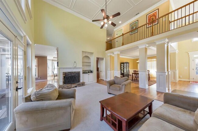 Primary Photo - 5024 Glen Forrest Dr