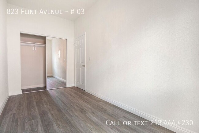 Building Photo - 823 N Flint Ave