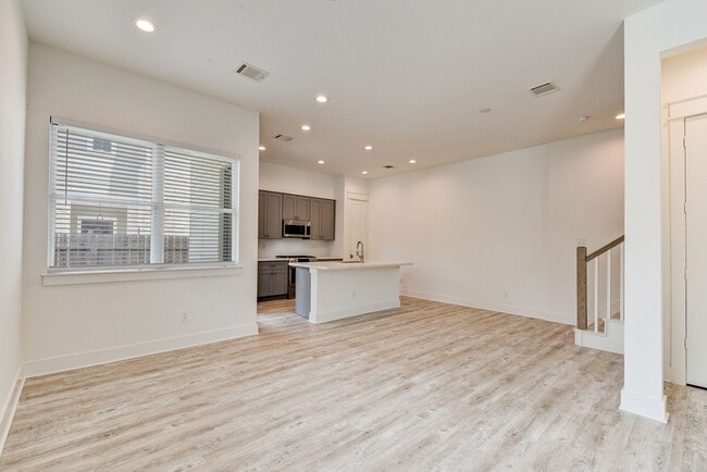 Building Photo - 2611 Judiway St