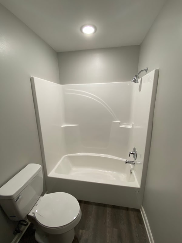 Building Photo - 136 Duplantis St